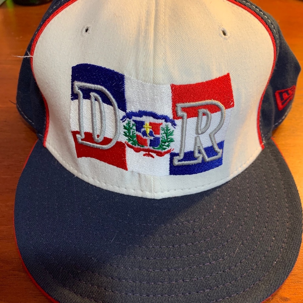 New Era 59 Fifty Dominican Republic Fitted Hat